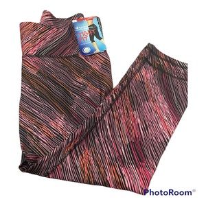 New Champion capri legging size medium